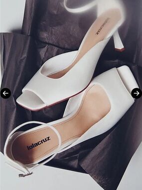 Lola Cruz peep toe sculpted white satin